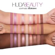 Huda Beauty NUDE light Obsessions Eyeshadow Palette